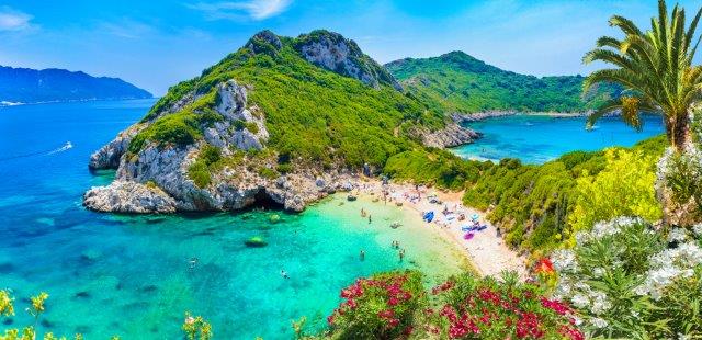 Low-cost flights from Vienna to many destinations in Greece from just €9!
