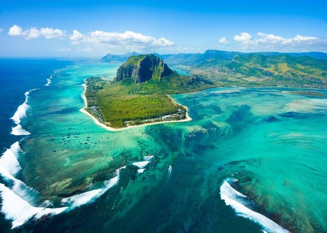 Full-service return flights from Paris to Mauritius for €511!